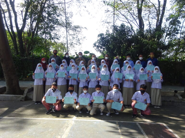 Prestasi siswa SMP Al Masoem