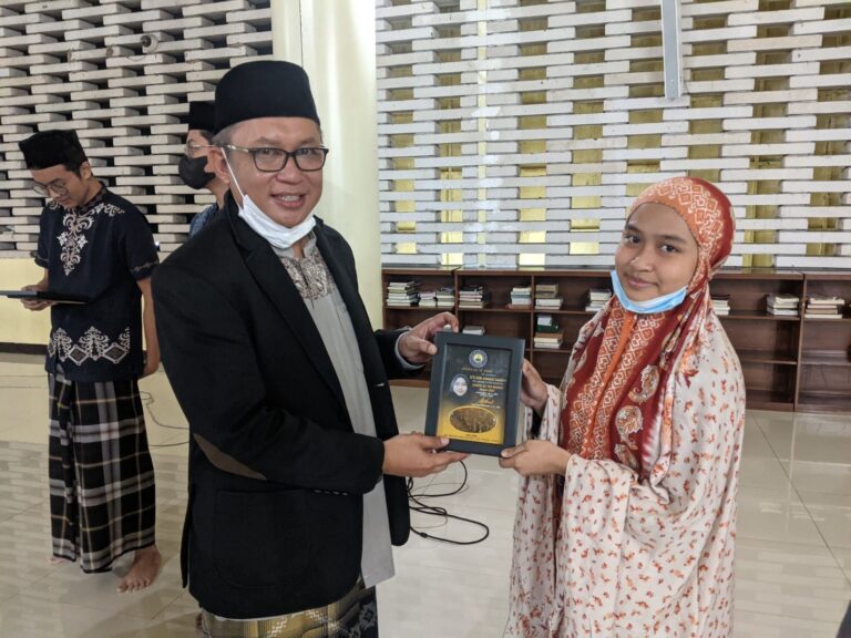 Santri Of The Month