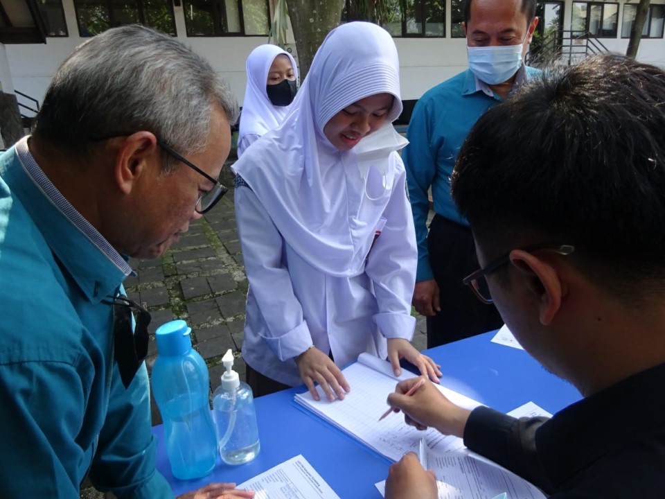 Donor darah (3)