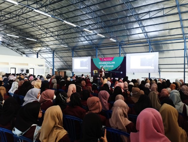 KKN (3)