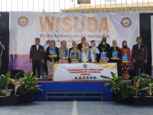 Wisuda SD Al Masoem (10)