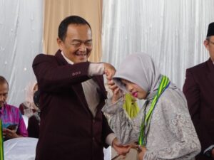 Wisuda SD Al Masoem (20)