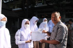 Diseminasi dan penghargaan SMA (11)