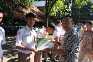 Diseminasi dan penghargaan SMA (29)