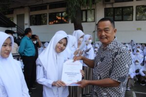 Diseminasi dan penghargaan SMA (39)