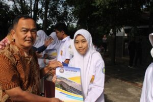 Prestasi siswa SMP 2022 (18)