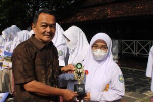 Diseminasi dan prestasi smp al masoem (11)