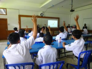 Kegiatan Penyuluhan dan Sosialisasi SMP Al Ma’soem dari BEM Fakultas Kedokteran UNPAD