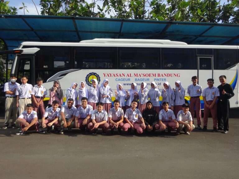 City tour SMP Al Masoem