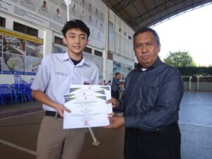 Siswa sma berprestasi (1)