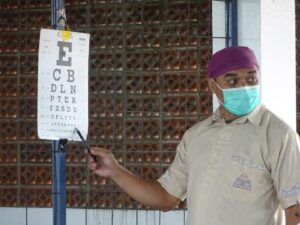 Pemeriksaan Kesehatan Siswa Kelas 8 SMP Al Ma’soem