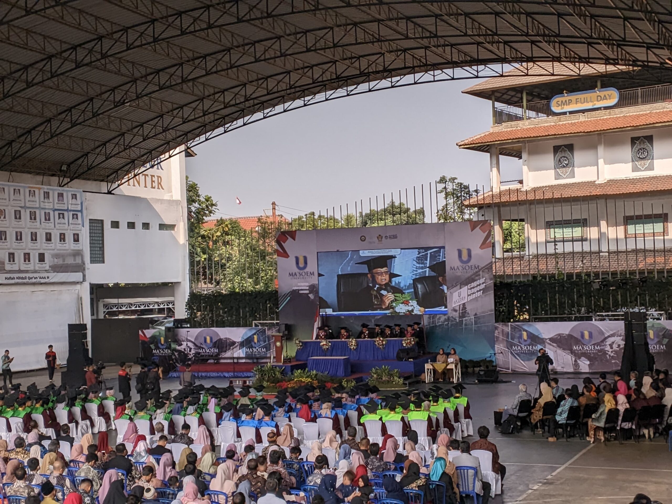 Wisuda Universitas Masoem ke