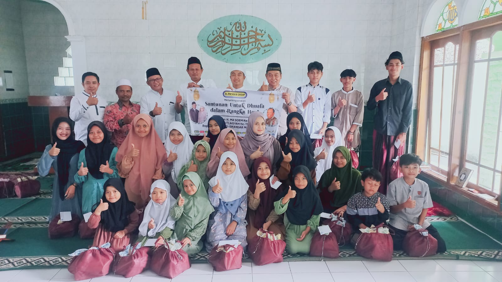Sehari bersama dhuafa