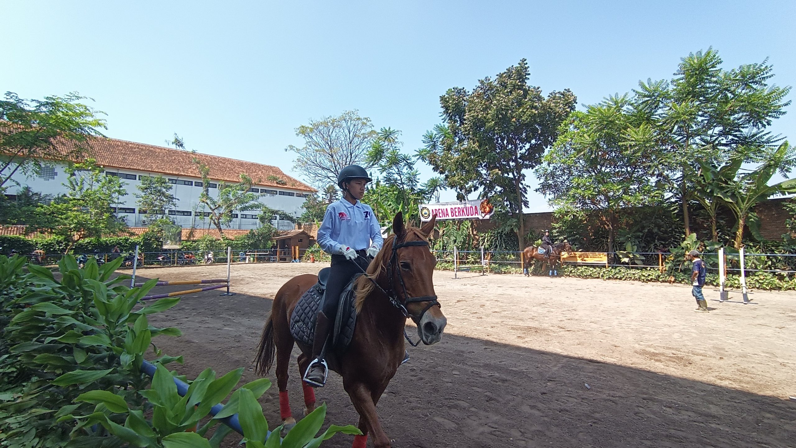 Lapangan Berkuda3