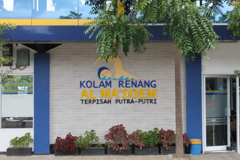 Kolam Renang