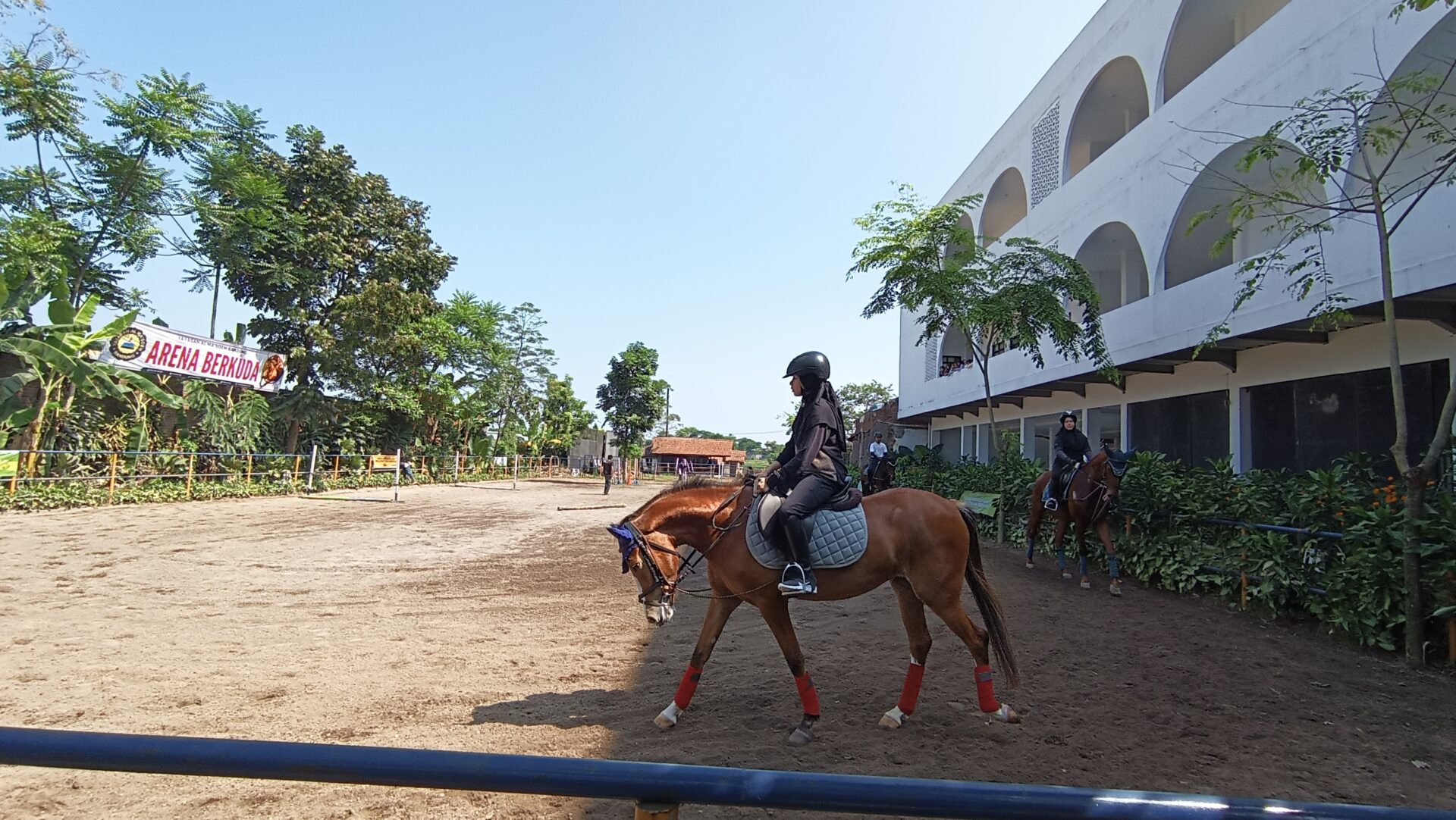 Lapangan Berkuda2
