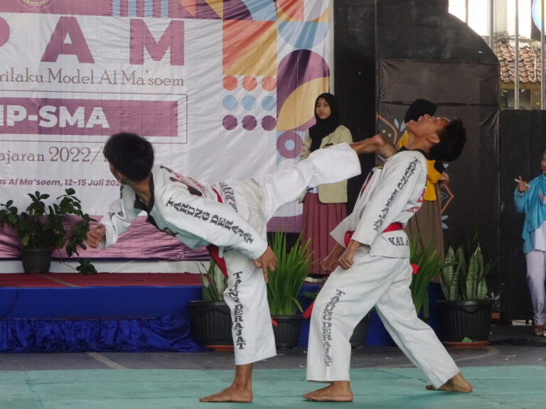 TARUNG DRAJAT
